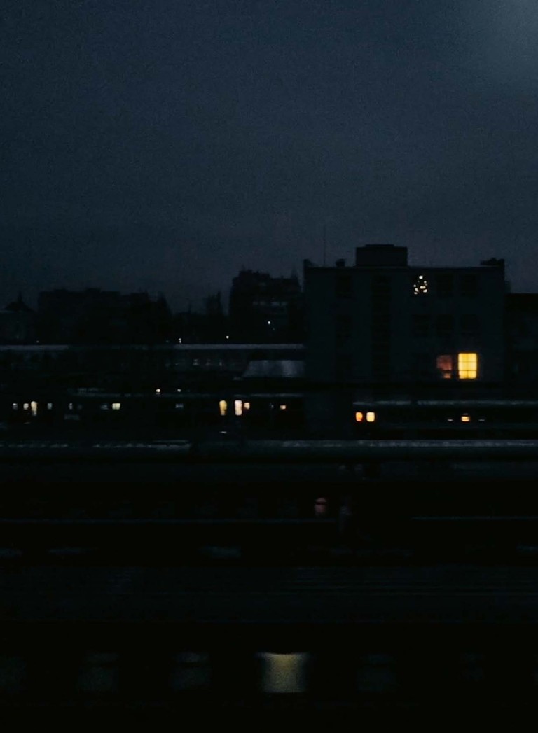 Jelle Krings : Iron People ; Life and war along the railway tracks in Ukraine