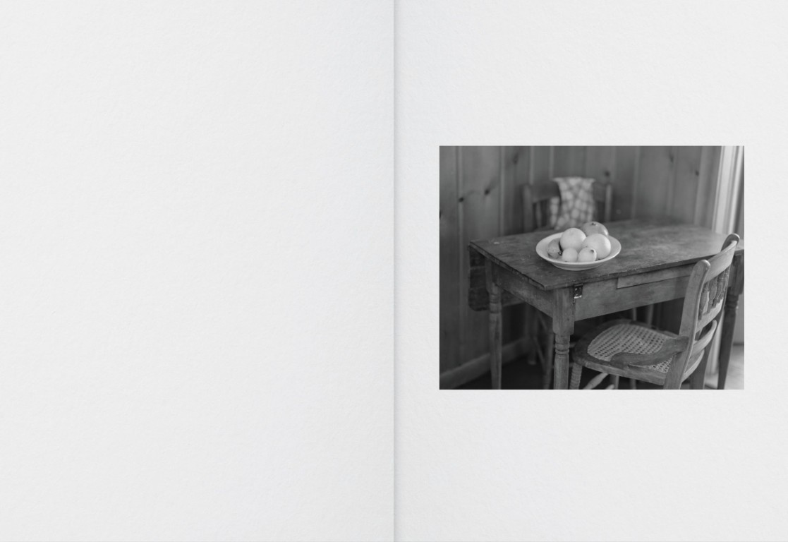 Ruth Lauer Manenti : 4 Sides of the Table