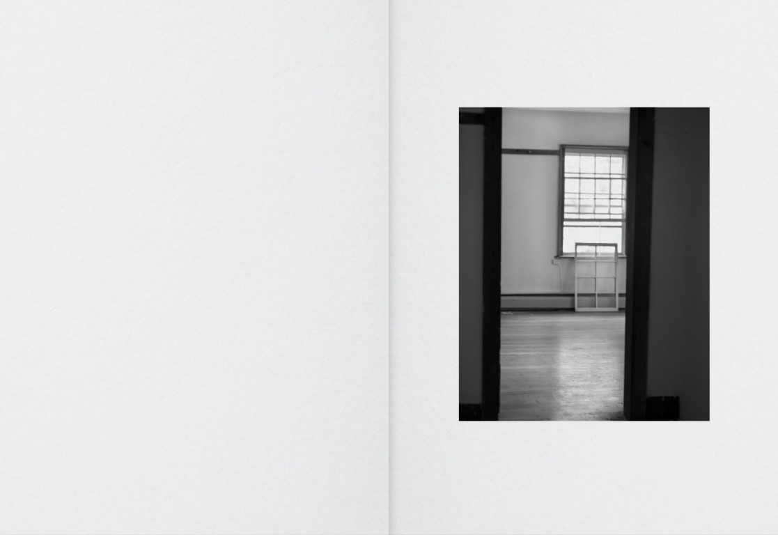 Ruth Lauer Manenti : 4 Sides of the Table