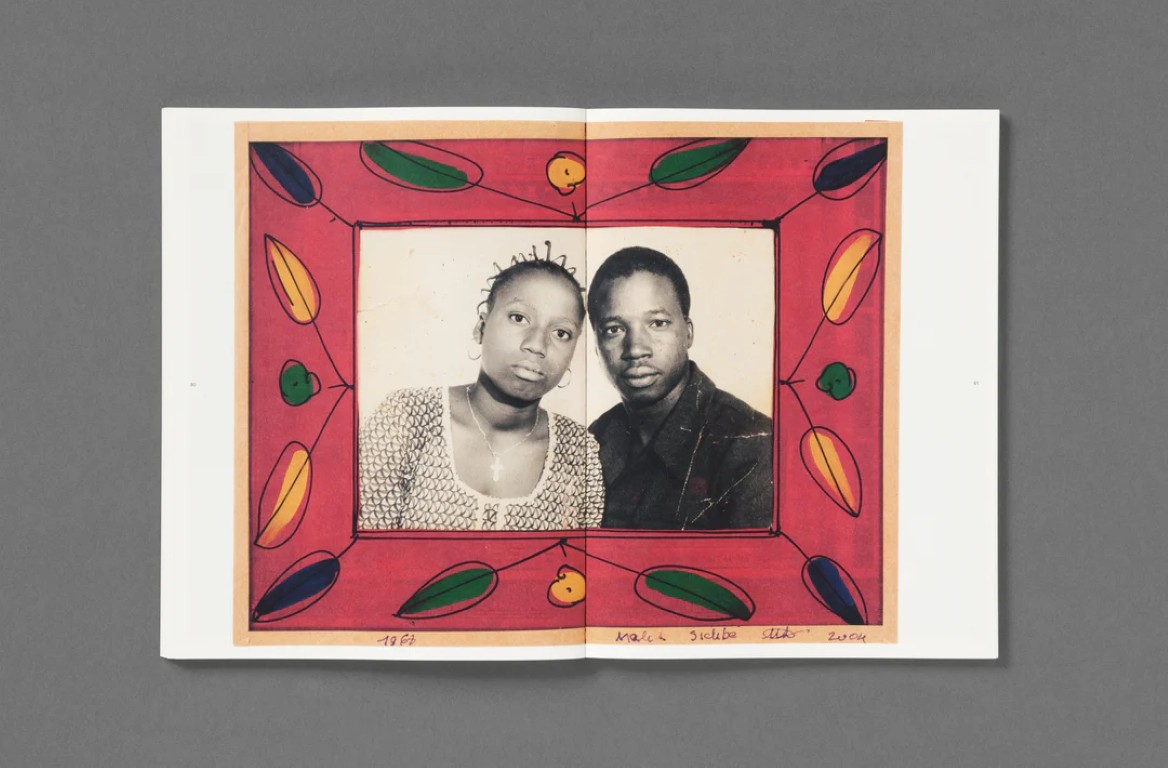 Malick Sidibé : Painted Frames