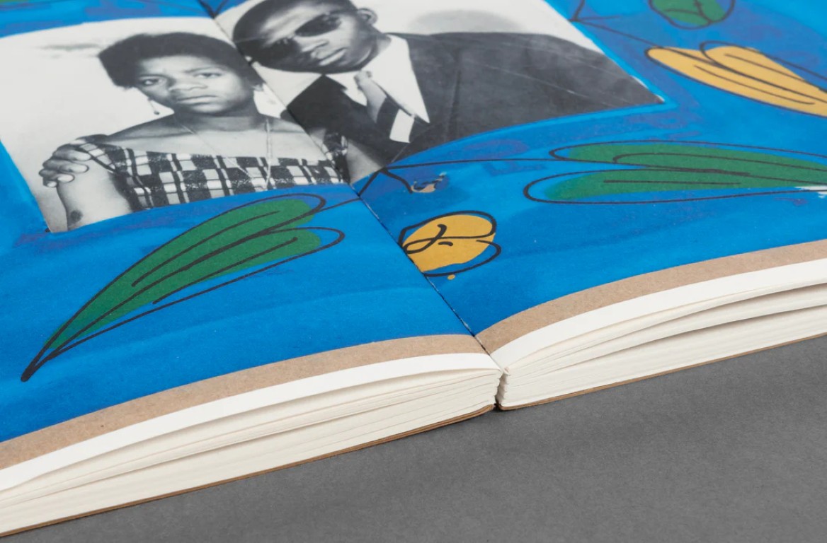 Malick Sidibé : Painted Frames