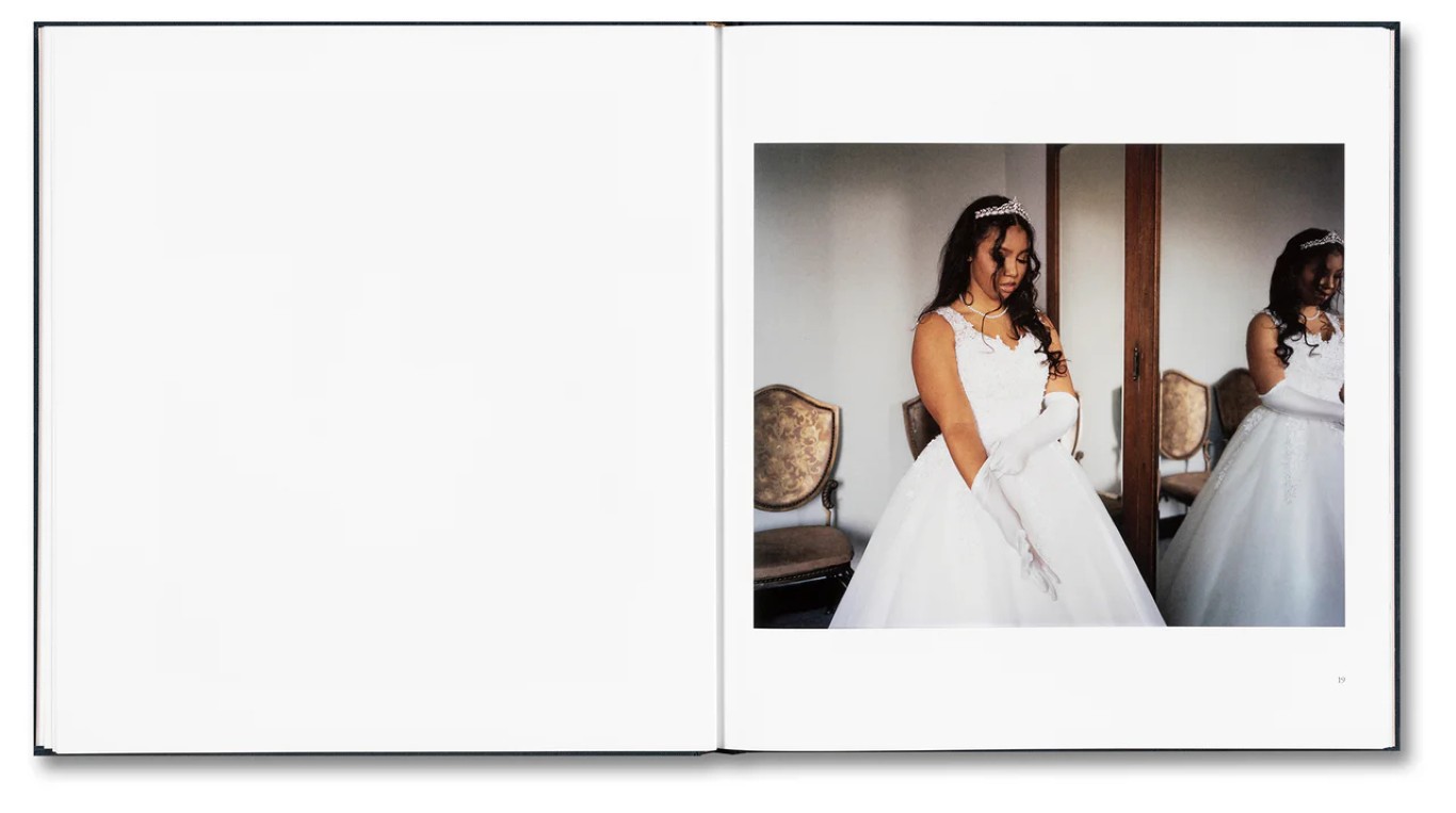 Miranda Barnes : Social Season