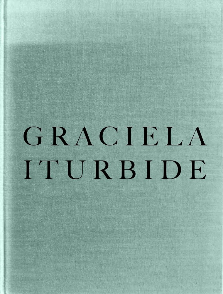 Graciela Iturbide : Infancia